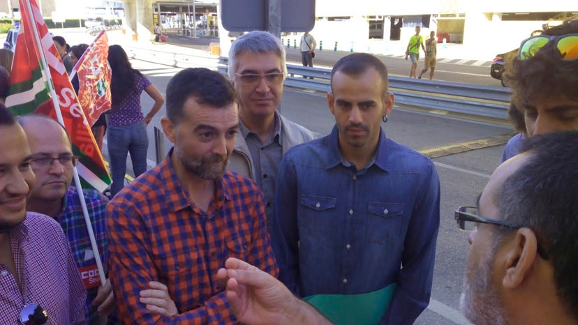 Maíllo, Bustamante y Manolo Lay se solidarizan con los trabajadores del servicio contra incendios de AENA en el Aeropuerto de Sevilla